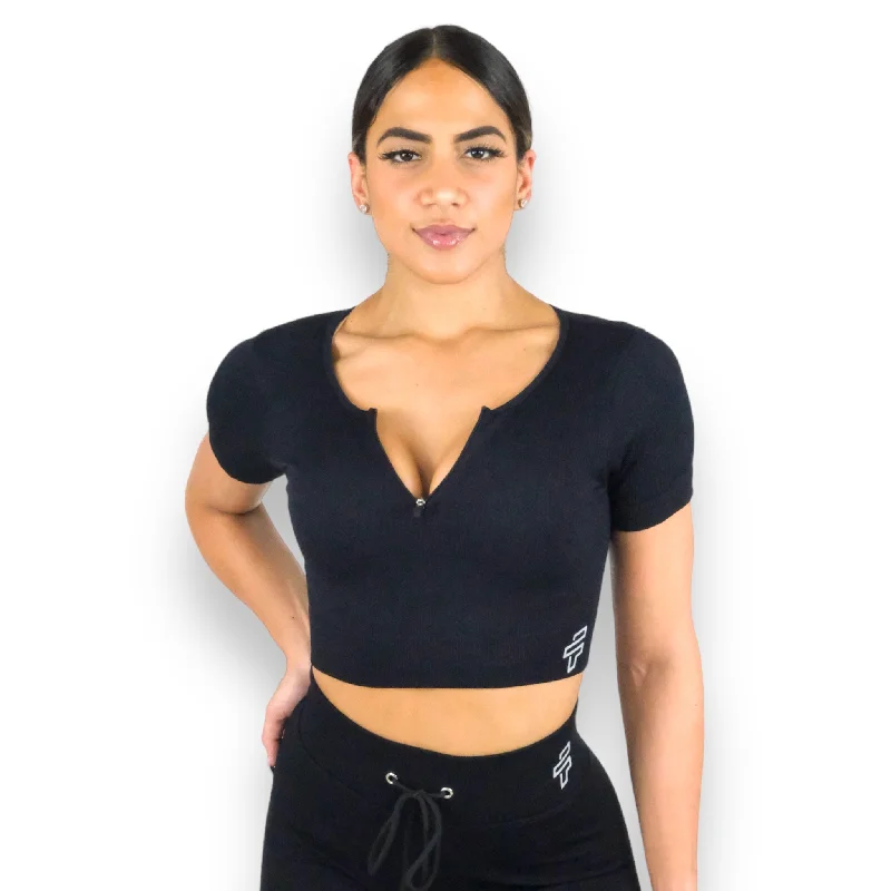 Weekend Specials to Enjoy Black Ribbed Crop Top