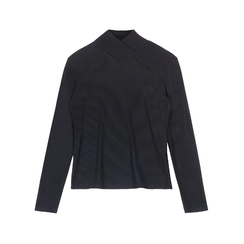 Deal Dash Tulip Ribbed Turtleneck | Black [Final Sale]