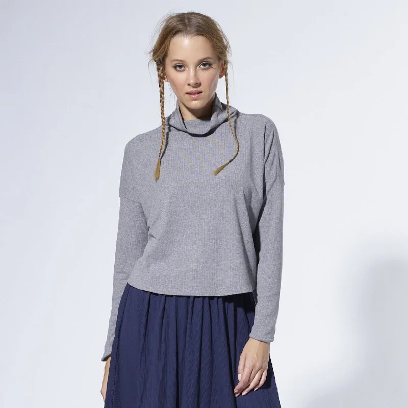 Weekend Specials to Love Cropped Turtleneck | Grey [Final Sale]