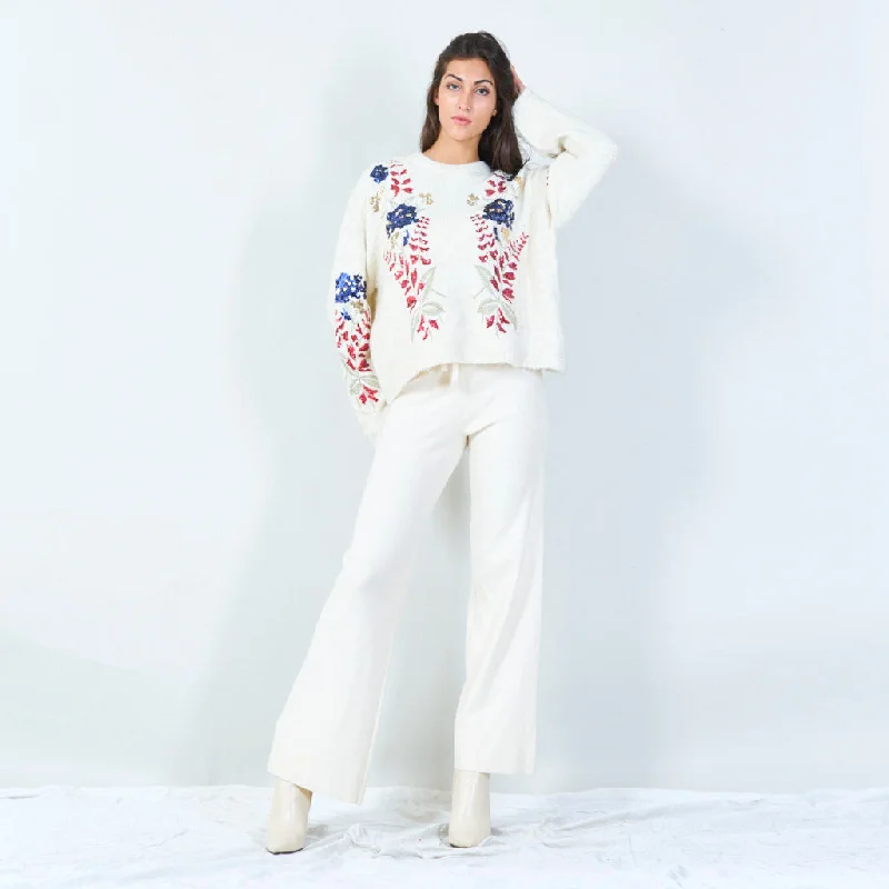 Weekend Deals That Spark Embroidered floral knit sweater wholesale