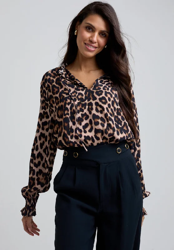 Act Now Florence V-Neck Big Cat Print Blouse In Brown