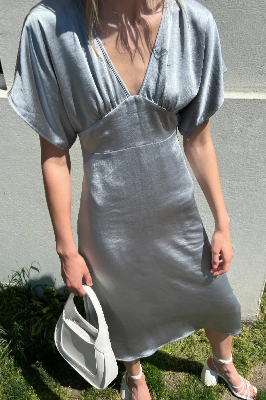 Instant Deal SATIN BUTTERFLY SLEEVE MIDI DRESS
