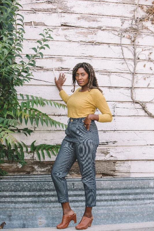 Weekend Savings Spectacle Shelby Crop Top in Dotted Dijon
