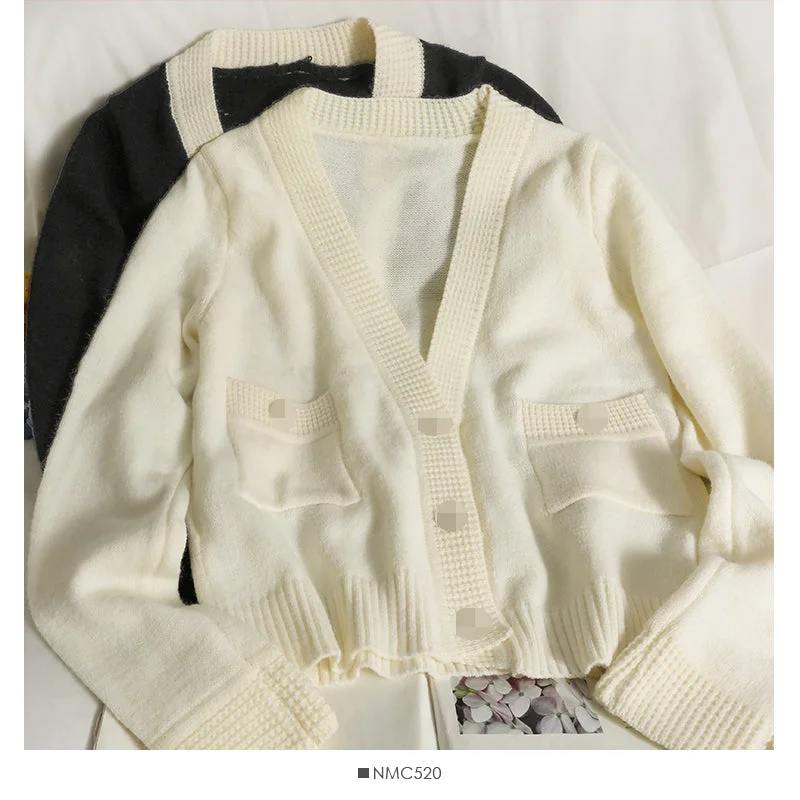 Weekend Deals You Can't Resist Korean contrast color stitched low neck three button long sleeve T-shirt  2005