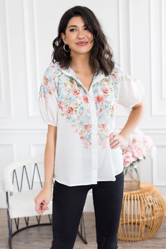 Instant Discount She's Grace Floral Blouse