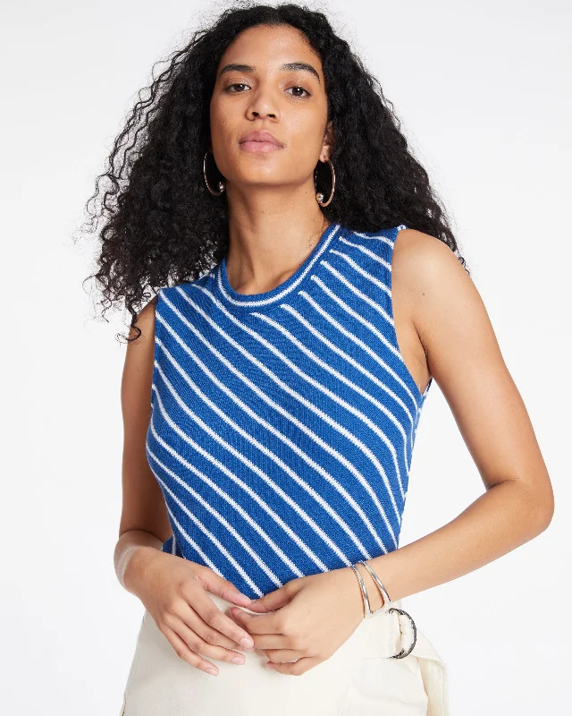 Exclusive Deal Jacobs Top