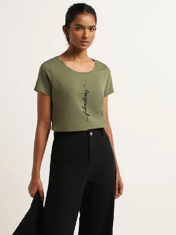 Weekend Discounts to Celebrate LOV Green Printed T-Shirt