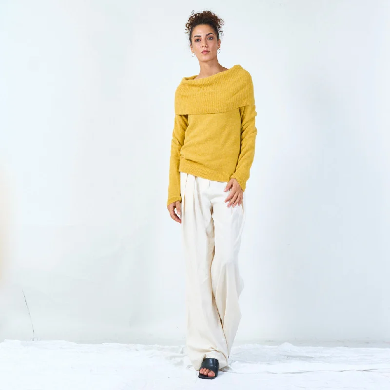 Weekend Discounts to Delight Off-shoulder fold-over sweater wholesale