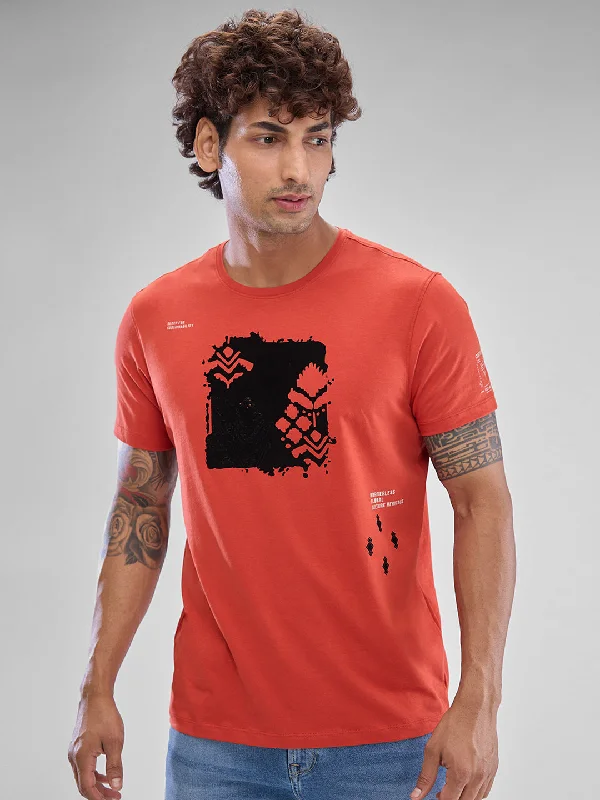 Spykar Men Graphic Printed Slim Fit T-shirt